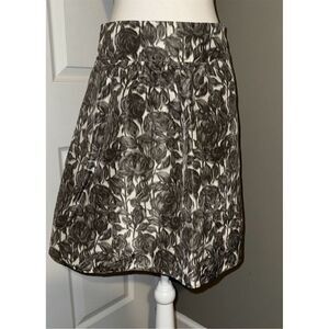 J. Crew Women's 100% Silk A-Line‎ Skirt Size 2 Gray Floral Old Money Minimalist